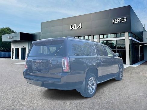 Used 2017 GMC Yukon XL SLT w/ Open Road Package image 8
