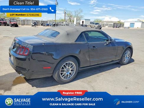 Used 2013 Ford Mustang Convertible RWD image 4