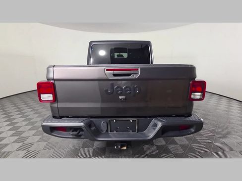 Used 2022 Jeep Gladiator Sport AWD/4WD image 41