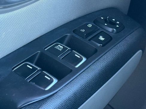 Used 2019 Kia Soul image 17