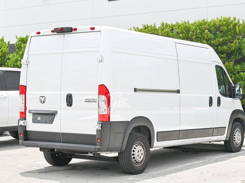 Used 2025 RAM ProMaster 3500 w/ Convenience Group FWD image 3