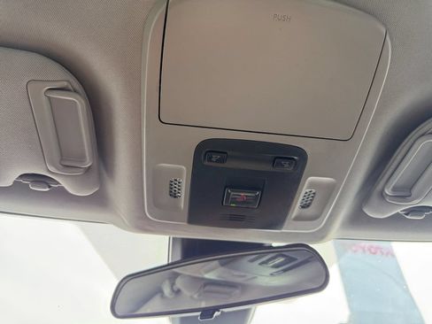 Used 2022 Toyota Camry SE FWD image 38
