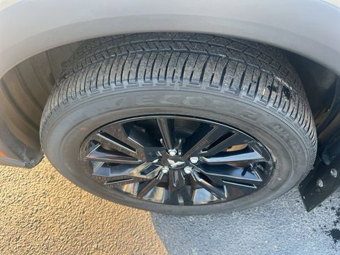 Used 2023 Mitsubishi Eclipse Cross LE image 10