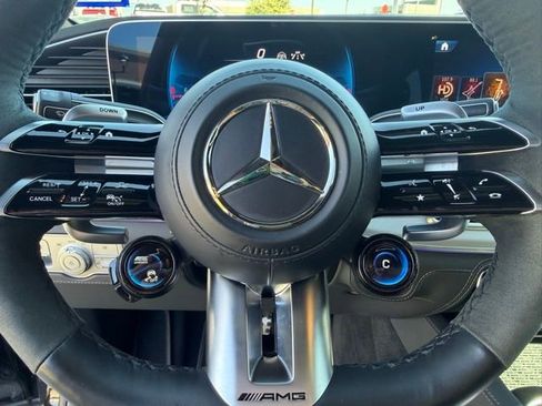 Used 2024 Mercedes-Benz GLS 63 AMG 4MATIC image 17