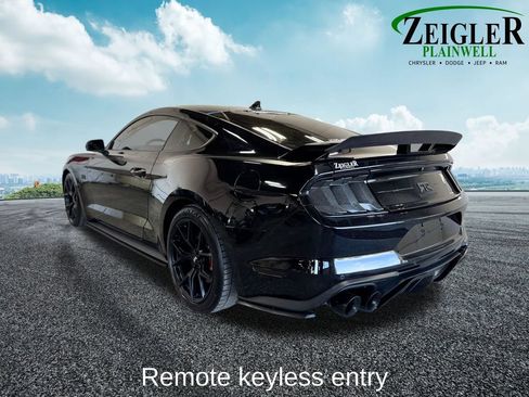 Used 2022 Ford Mustang GT Premium w/ Equipment Group 401A RWD image 3