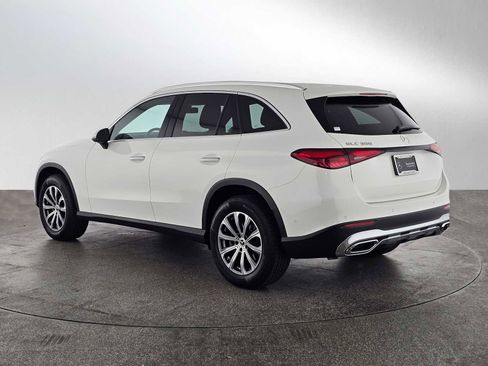 Certified 2025 Mercedes-Benz GLC 300 image 6