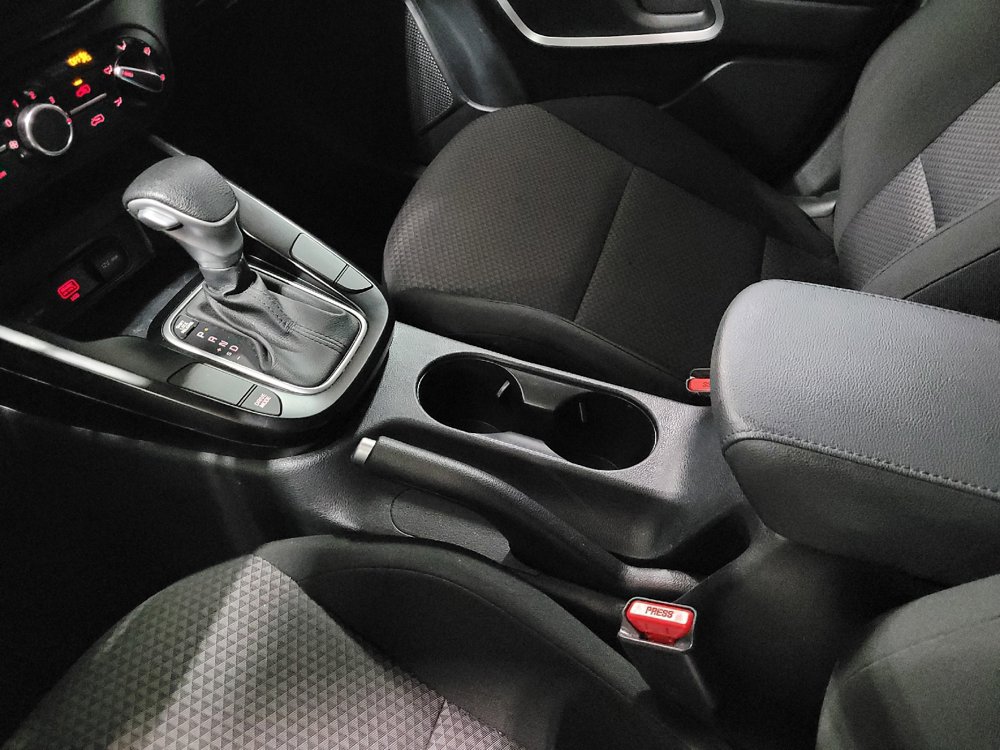 Used 2020 Kia Soul LX FWD image 26
