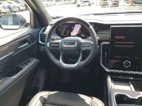 New 2026 GMC Acadia Denali w/ Super Cruise Package FWD image 13