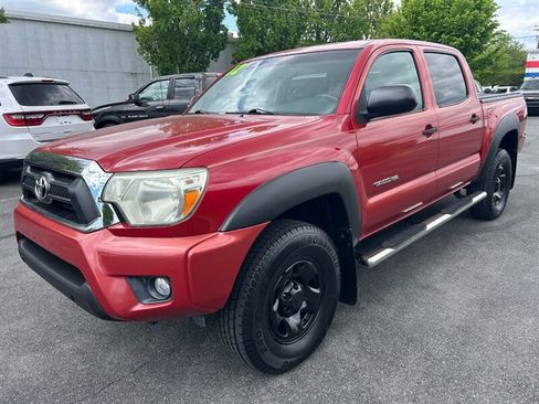 Used 2012 Toyota Tacoma 4x4 Double Cab w/ SR5 Pkg image 7