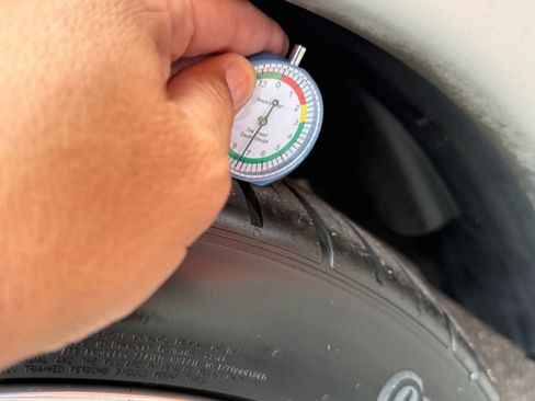 Used 2005 Chevrolet Corvette Coupe w/ Preferred Equipment Group image 29