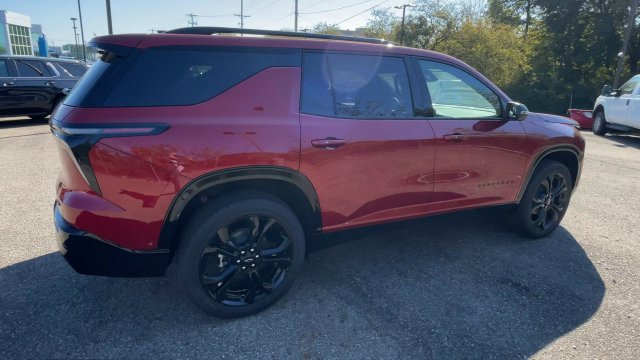 New 2027 Chevrolet Traverse RS w/ LPO, Floor Liner Package AWD/4WD image 2