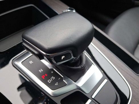 Certified 2023 Audi Q5 2.0T Premium w/ Convenience Package image 12