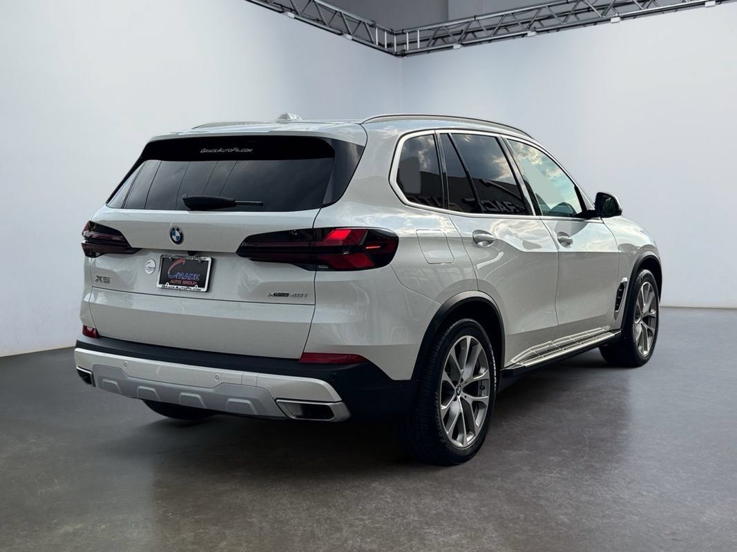 Used 2024 BMW X5 xDrive40i AWD/4WD image 5
