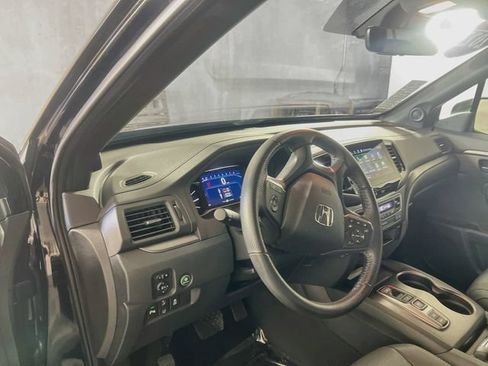 Used 2023 Honda Passport EX-L image 11