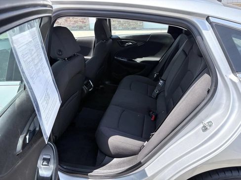 Used 2021 Chevrolet Malibu LT FWD image 10