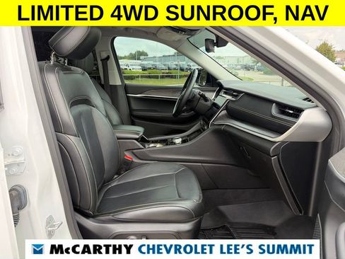 Used 2021 Jeep Grand Cherokee L Limited AWD/4WD image 28