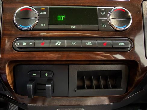 Used 2009 Ford F250 Lariat image 21