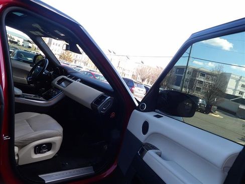 Used 2016 Land Rover Range Rover Sport HSE image 14