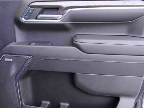 Used 2023 Chevrolet Silverado 1500 LTZ image 31