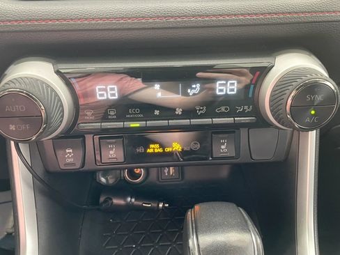 Used 2023 Toyota RAV4 SE w/ Weather & Moonroof Package AWD/4WD image 15