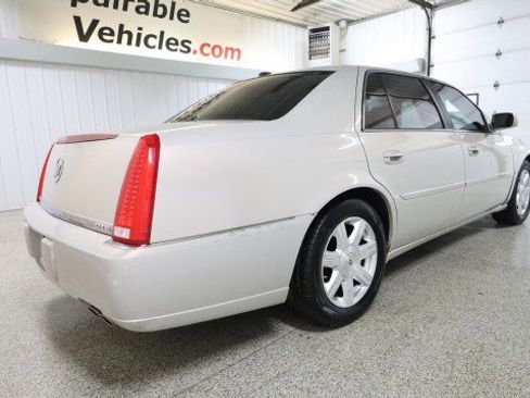 Used 2007 Cadillac DTS image 6