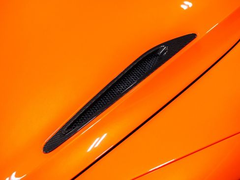 Used 2019 McLaren 720S Performance RWD image 28
