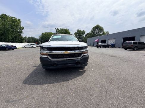 Used 2017 Chevrolet Silverado 1500 W/T w/ Trailering Package AWD/4WD image 7