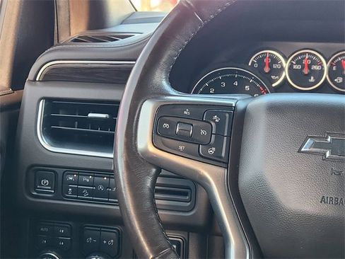 Used 2021 Chevrolet Tahoe Z71 w/ Z71 Signature Package image 27