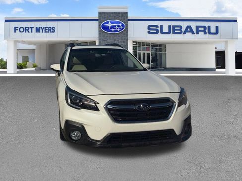 Used 2018 Subaru Outback 3.6R Limited image 5