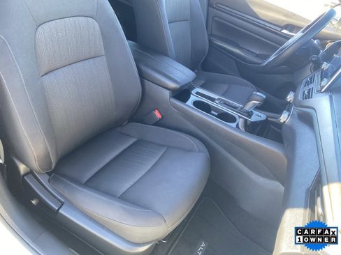 Certified 2024 Nissan Altima 2.5 SV image 11