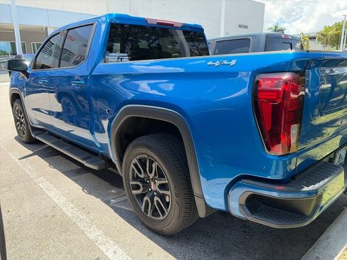 Used 2023 GMC Sierra 1500 Elevation w/ LPO, Elevation Black Package AWD/4WD image 5