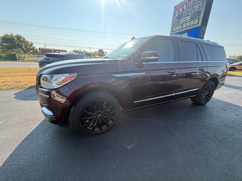 Used 2021 Lincoln Navigator L Reserve w/ Luxury Package AWD/4WD image 8