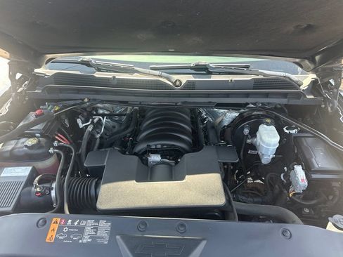 Used 2018 Chevrolet Silverado 1500 LT w/ Midnight Edition AWD/4WD image 29