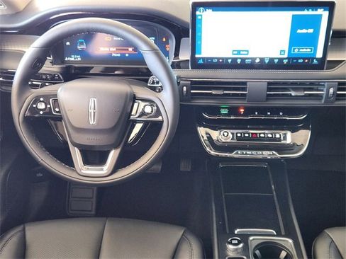 New 2026 Lincoln Corsair Premiere image 26