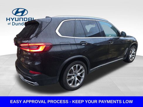 Used 2021 BMW X5 xDrive45e w/ Parking Assistance Package image 3