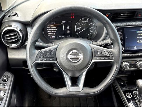 Used 2024 Nissan Kicks SV FWD image 14