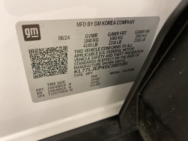 Used 2025 Chevrolet Trax RS w/ Sunroof Package FWD image 40