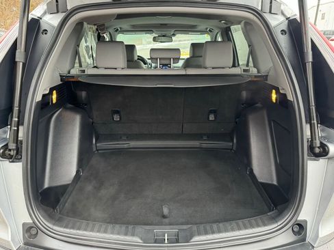 Used 2019 Honda CR-V Touring image 18
