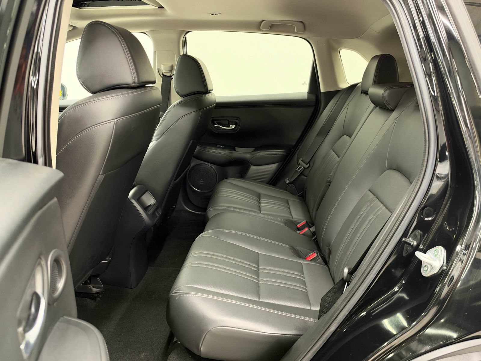 Used 2024 Honda HR-V EX-L image 18