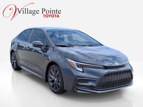 Certified 2026 Toyota Corolla SE FWD image 7