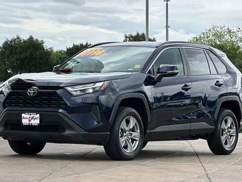 Used 2024 Toyota RAV4 XLE FWD image 8