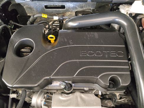 Used 2024 Chevrolet Equinox LS w/ Driver Confidence II Package FWD image 30