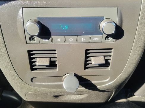 Used 2011 Chevrolet Avalanche LT w/ Texas Edition image 25