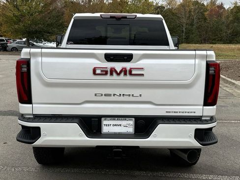 New 2025 GMC Sierra 2500 Denali w/ Denali Reserve Package image 11