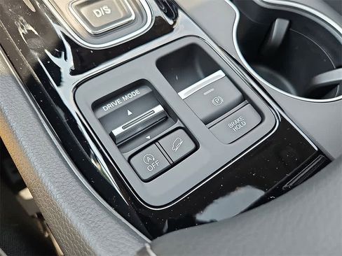 New 2025 Honda Pilot Elite image 18