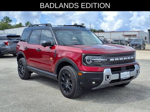 Used 2025 Ford Bronco Sport Badlands AWD/4WD image 3