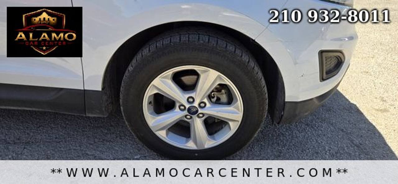 Used 2015 Ford Edge SE FWD image 12
