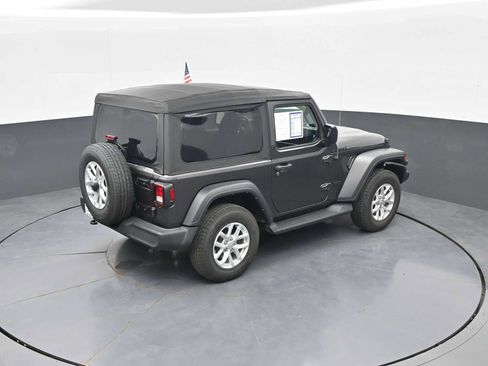 Used 2023 Jeep Wrangler Sport AWD/4WD image 31