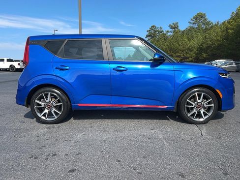 Used 2022 Kia Soul Turbo image 4
