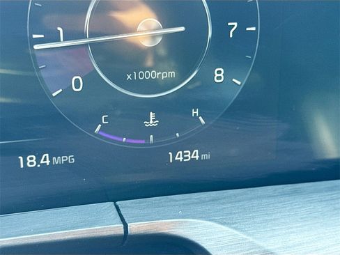 Used 2025 Kia Telluride SX Prestige X-Line image 12